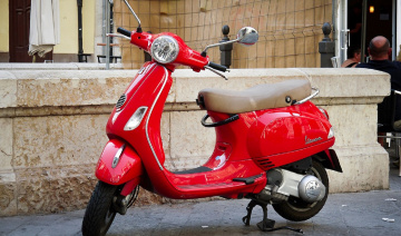 Vespa đang bán những mẫu xe máy nào tại Việt Nam?