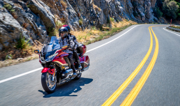 Honda Việt Nam ra mắt phiên bản mới Gold Wing 2021