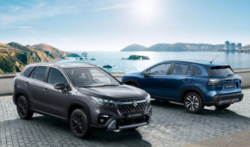 Xem nhanh Suzuki S-Cross 2022: Sao chưa về Việt Nam đấu Toyota Corolla Cross?