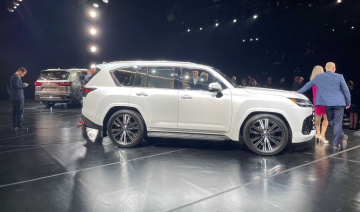 Chi tiết Lexus LX 500d: Phiên bản máy dầu sử dụng động cơ V6