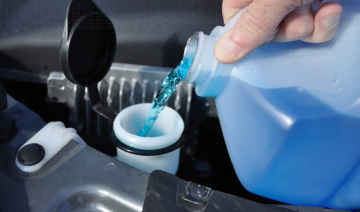 Những điều cần biết về nước rửa kính ô tô