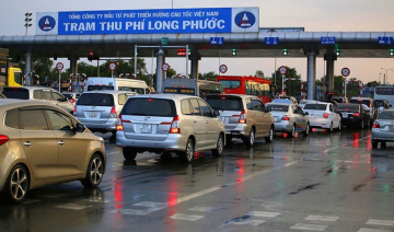 Lỗi ôtô thường gặp khi đi qua trạm thu phí dịp Tết
