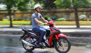 Nguyên nhân xe máy chạy bị ì không bốc khi lên ga