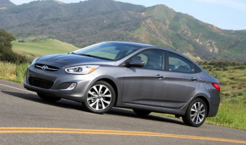 Hyundai Accent 2015 chạy 5 năm vẫn đắt khách
