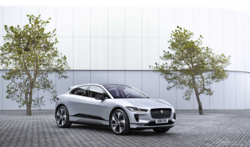 Jaguar I-Pace có thêm phiên bản Black, trải nghiệm thể thao dành cho khách hàng