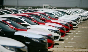 Đề xuất giảm 50% lệ phí trước bạ ô tô: Bộ Tài chính nói không