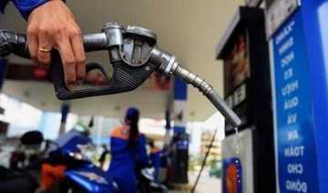 Giá xăng tăng gần chạm mốc 20.000 đồng/lít