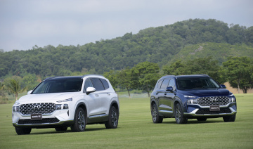 Hyundai Santa Fe bứt tốc 'vượt mặt' doanh số Grand i10 tháng 5/2021