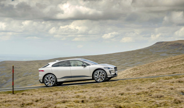 Xe điện Jaguar I-PACE hoàn thành thử thách 'Everesting'