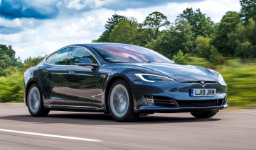 Tesla triệu hồi hàng trăm nghìn xe Model 3 và Model Y