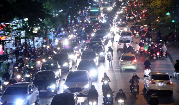 Bật đèn pha trong những trường hợp nào sẽ bị xử phạt?