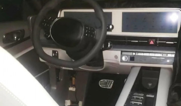 Cận cảnh nội thất thực tế mẫu xe điện thứ 2 của Hyundai -  Ioniq 6 2023