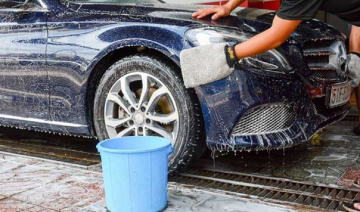 Những chú ý khi tự mình rửa xe ô tô tại nhà mùa dịch