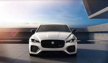 Jaguar XF R-Dynamic Black mới - Phiên bản mới đầy cá tính