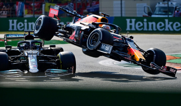 Hệ thống Halo đã cứu mạng Lewis Hamilton như thế nào?