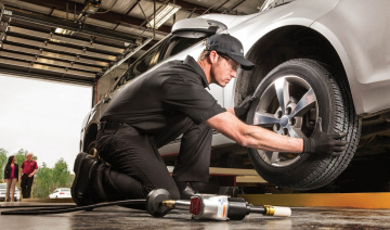 Những điều cần biết của việc đảo lốp xe ô tô