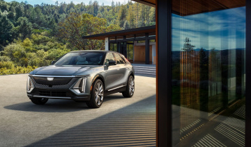 Cadillac Lyriq Debut Edition 2023: Xe điện hạng sang bán hết hàng chỉ sau 10 phút