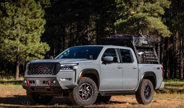 Nissan Frontier 2022 với gói độ off-road từ NISMO