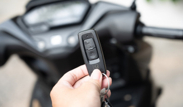 Xử lý như thế nào khi smartkey trên xe ga không mở được?