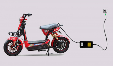 Cách sạc xe điện không chuẩn gây hại cho ắc-quy