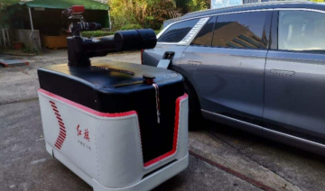 Hongqi phát triển robot tự hành có thể sạc cho xe điện