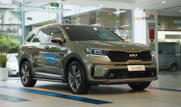 Kia Sorento PHEV cập bến đại lý: khác biệt so với bản chạy xăng và diesel, giá từ 1,4 tỷ đồng