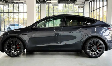 Trung Quốc: Tesla Model Y đã qua sử dụng có giá đắt hơn xe mới