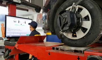 Cách phát hiện độ chụm bánh xe ô tô cần được căn chỉnh