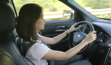 Những sai lầm cơ bản khi lái xe mà nhiều phụ nữ thường mắc phải