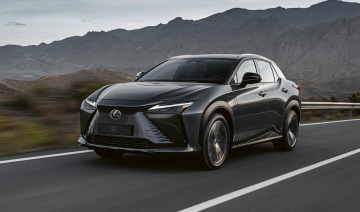 Xe điện hạng sang Lexus RZ EV 2023 mạnh hơn Toyota bZ4X
