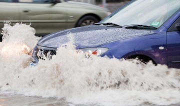 Cách xử lý khi bị nước tràn vào xe