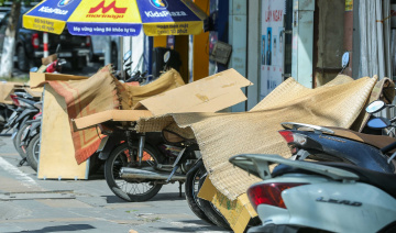 Cách bảo vệ xe máy khi thường xuyên phải phơi nắng gắt