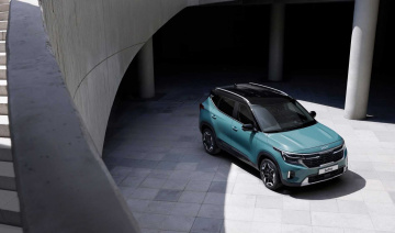 Kia ​​Seltos facelift ra mắt với đèn mới và cabin nâng cấp