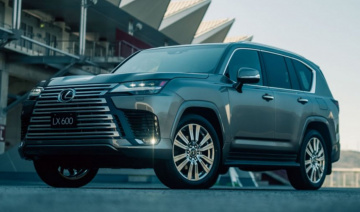Nối tiếp Land Cruiser, Toyota tạm dừng nhận đơn đặt hàng Lexus LX, LC300