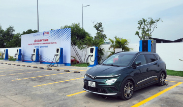 VinFast khánh thành trạm sạc xe điện đầu tiên