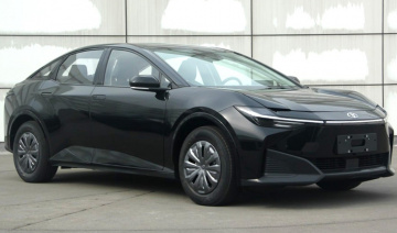 Toyota bZ3 - Sedan chạy điện dành riêng cho Trung Quốc