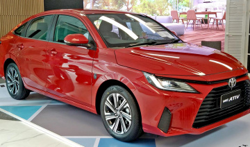 Cận cảnh Toyota Vios 2023 thế hệ thứ 4 tại đại lý