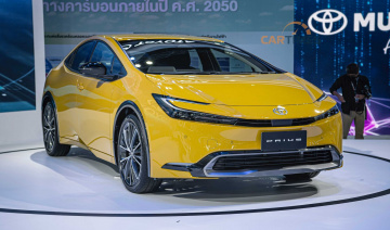 Soi Toyota Prius 2023 tại BIMS 2023: Thiết kế tương lai