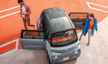 Thế giới đại đồng với xe điện mini