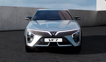 VinFast hợp tác với I-CAR đào tạo sửa chữa đồng sơn