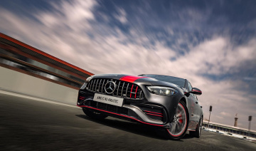 Xe thể thao Mercedes-AMG C 43 4MATIC được lắp ráp tại Việt Nam, giá bán 2,960 tỷ đồng