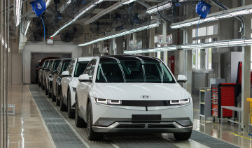 Hyundai IONIQ 5 được lắp ráp tại Việt Nam, có 2 phiên bản tùy chọn giá từ 1,3 tỷ đồng