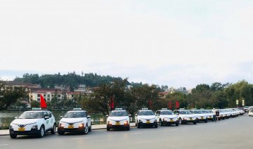 Taxi điện xuất hiện tại điểm du lịch Sapa
