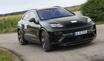 Porsche Macan chạy điện ra mắt với công suất 630 mã lực