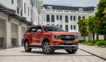 Ford Việt Nam giảm giá, hỗ trợ 50% phí trước bạ cho nhiều dòng xe