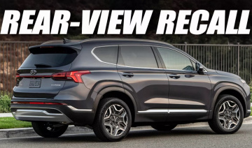 Hyundai thu hồi hơn 226.000 xe Santa Fe và Elantra vì lỗi camera lùi