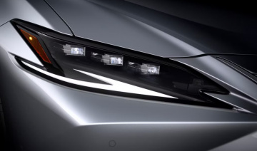Lexus ES thế hệ mới rò rỉ hình ảnh, hứa hẹn diện mạo ấn tượng