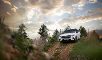 Mercedes-Benz GLC giảm đến 80 triệu đồng dịp cuối năm