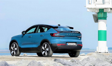 Volvo lập kỷ lục doanh số mới: Ấn tượng bứt phá C40