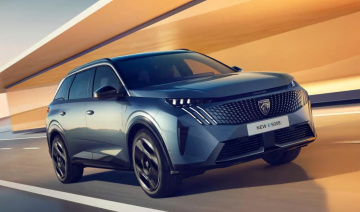 Peugeot 5008 hoàn toàn mới lộ diện dưới dạng EV và mild hybrid